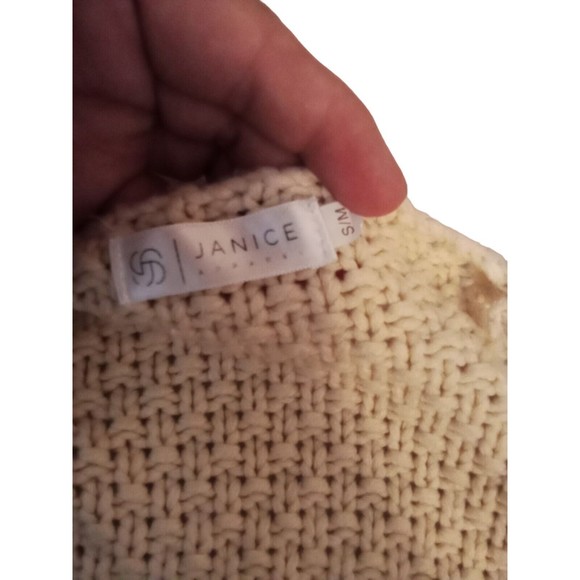 Women'sJanice Cable Knit Sweater Size Small Medium Off-white Color - Picture 9 of 16